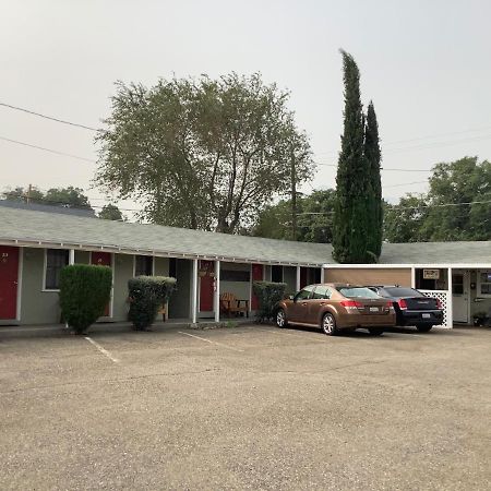 Independence Courthouse Motel מראה חיצוני תמונה