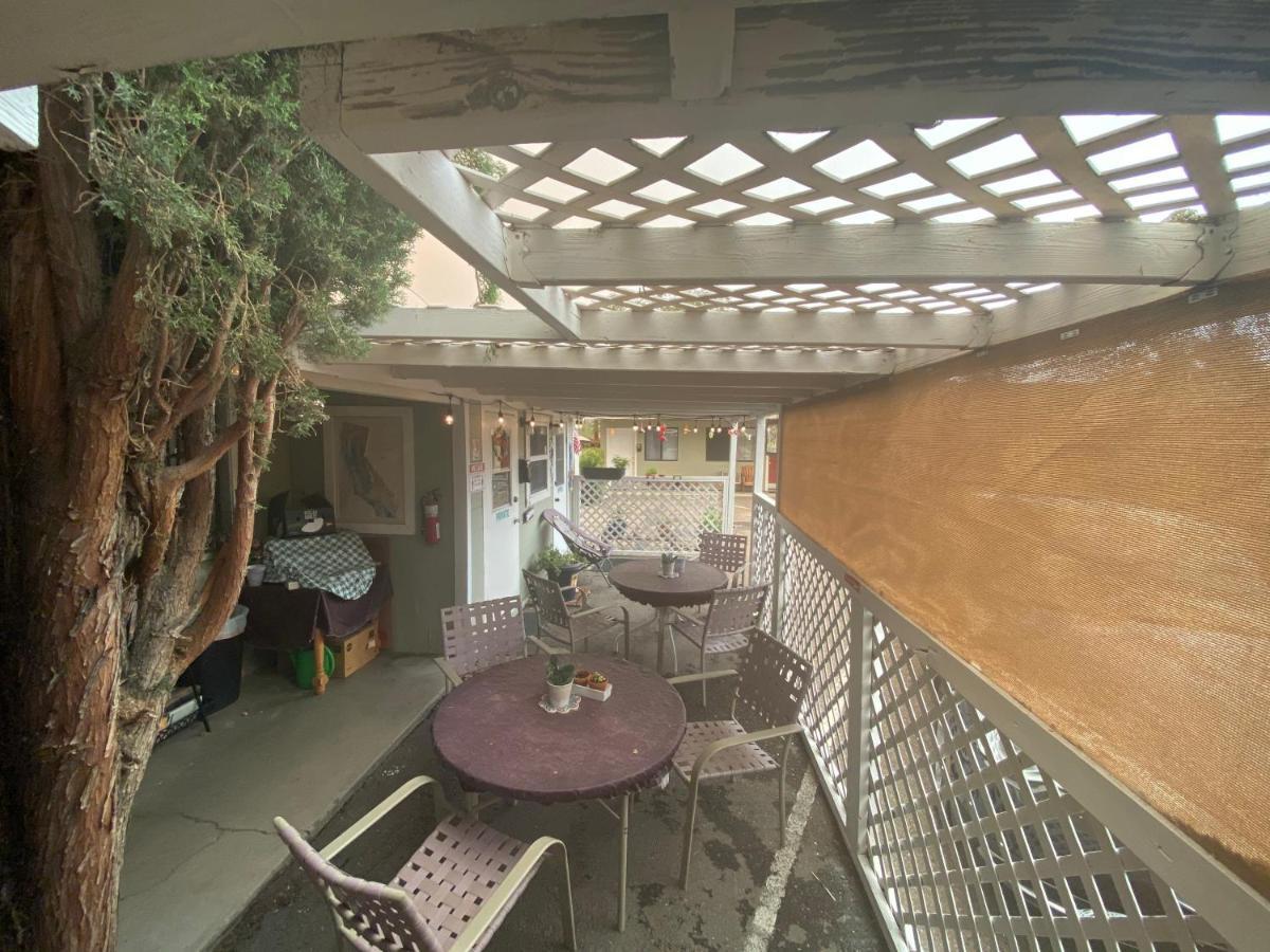 Independence Courthouse Motel מראה חיצוני תמונה