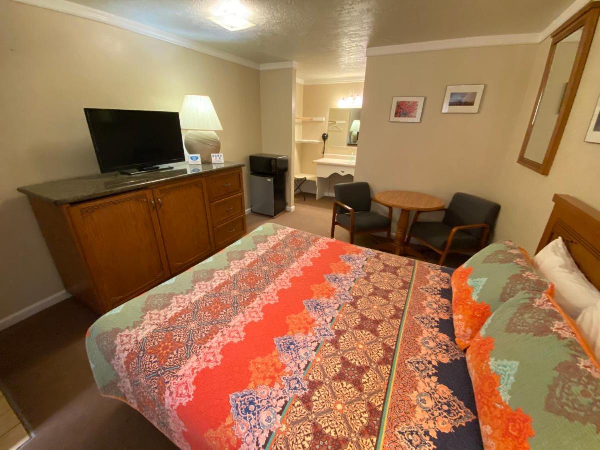 Independence Courthouse Motel מראה חיצוני תמונה
