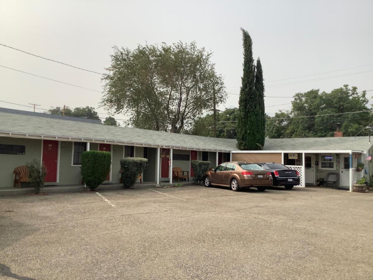 Independence Courthouse Motel מראה חיצוני תמונה